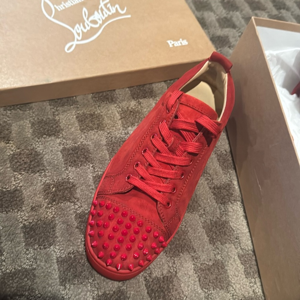 Christian louboutin sixe 43 
Men’s 10
